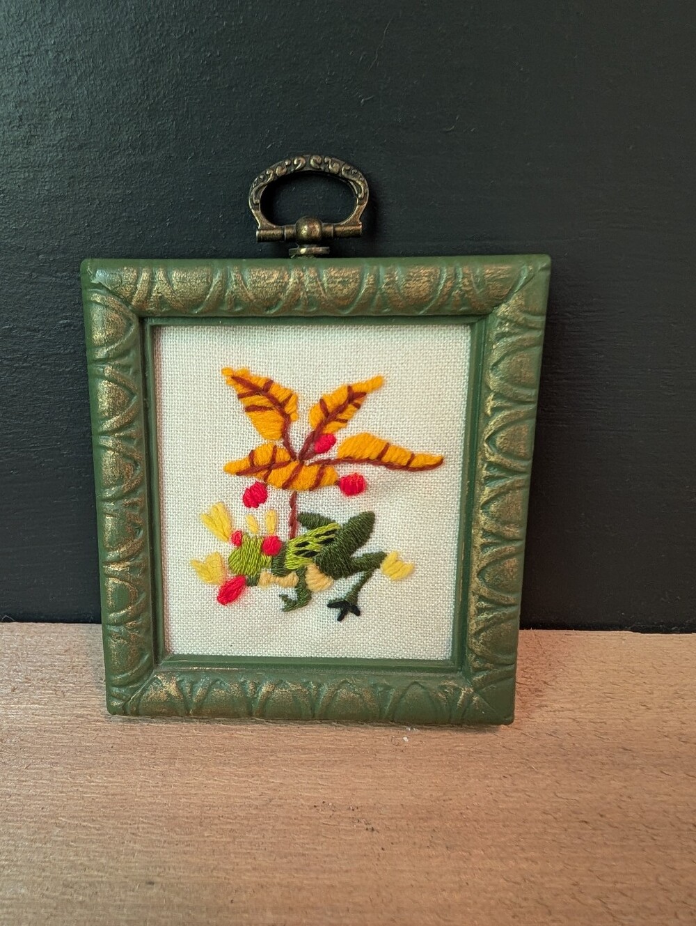 Vintage Mini Cricket Crewel